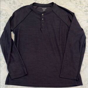 Old Navy Black Long Sleeve Henley Tee